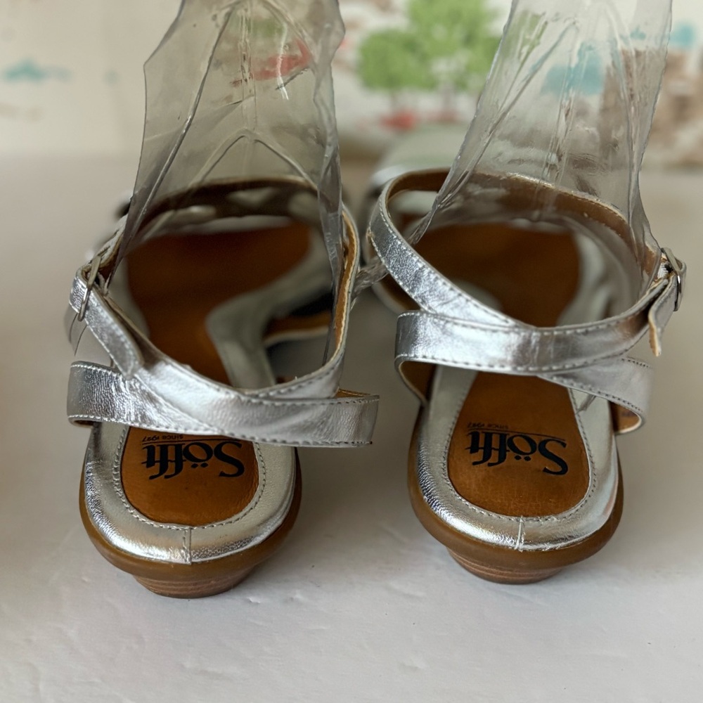 Sofft Metallic Silver Strappy Women's Sandals Size 8 - Picture 7 of 10